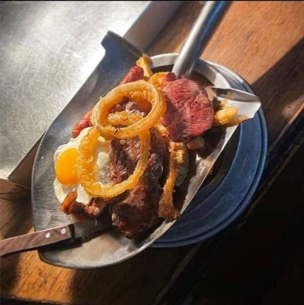 unusual food serving 37 Very Strange Food Serving #16 (37 photos)