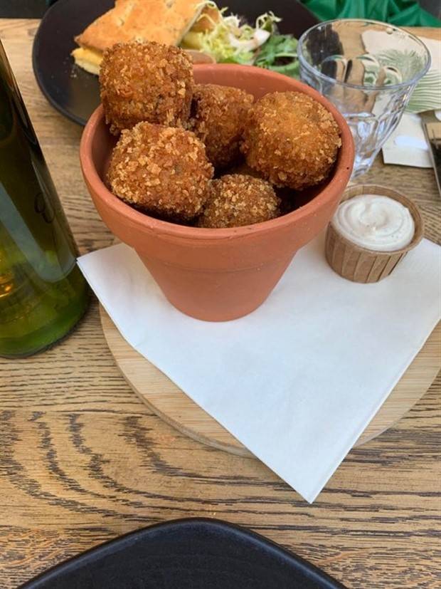 unusual food serving 7 Very Strange Food Serving #16 (37 photos)