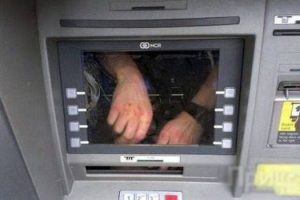 Crazy Moments at ATMs (40 photos)