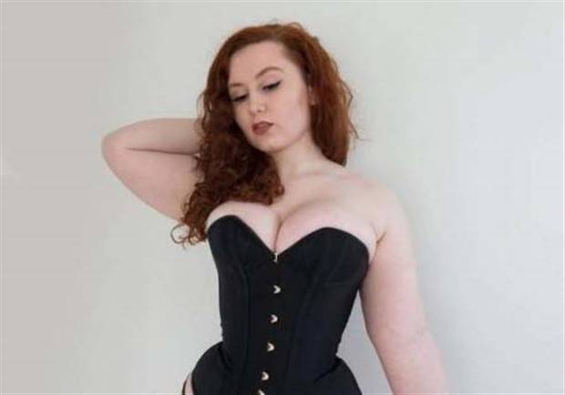Hot Girls in Corsets #26 (44 photos)