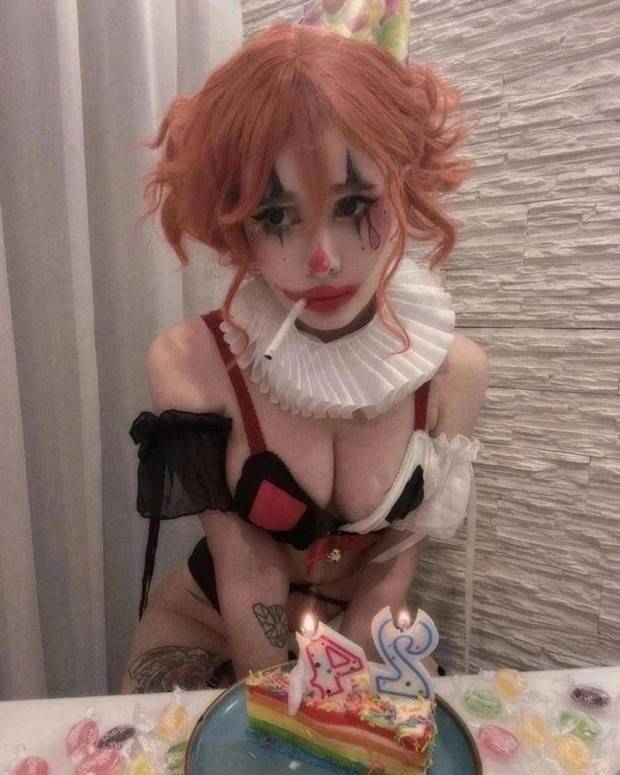 A Little Fun for Adults #322 (42 photos)