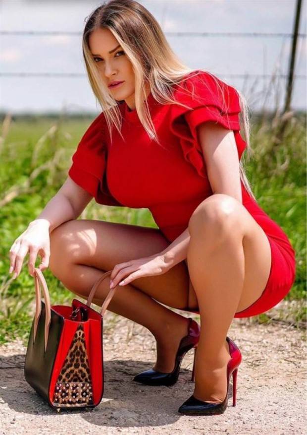 high heels 5 Hot Girls in High Heels #7 (33 photos)