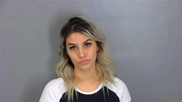 hot mugshot girls 10 18 Attractive Women Who Have Become Criminal (18 photos)