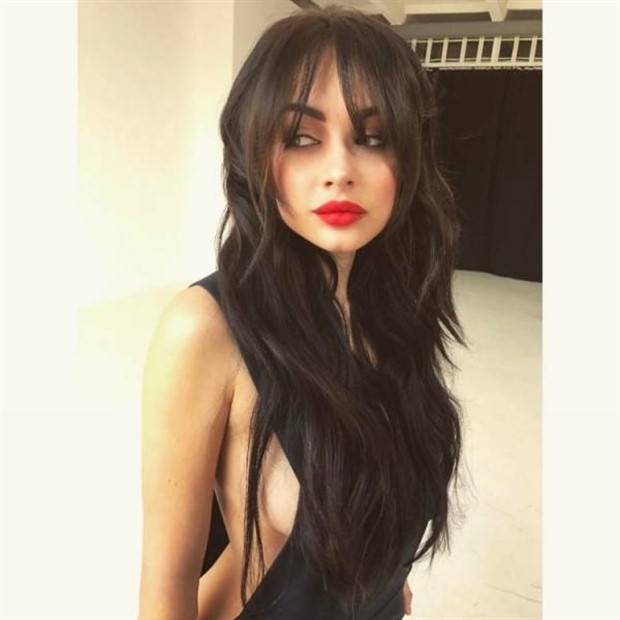 Hot Girls with Red Lips #16 (36 photos)