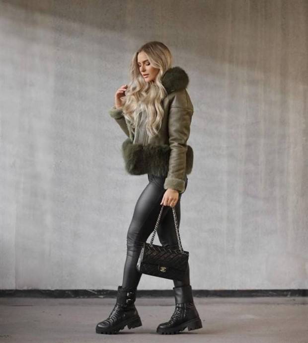 Hot Girls in Latex & Leather #48 (33 photos)