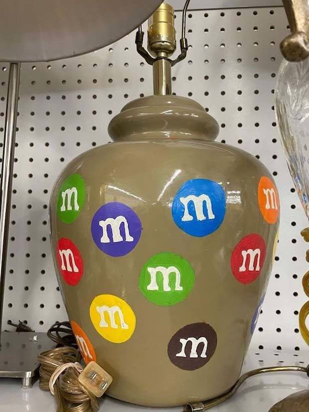 thrift store gold 21 Strange Things Found in Thrift Stores #18 (31 photos)