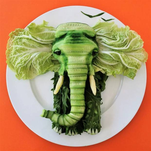 Belgian Woman Transforms Childrens Lunches into Art (25 photos)