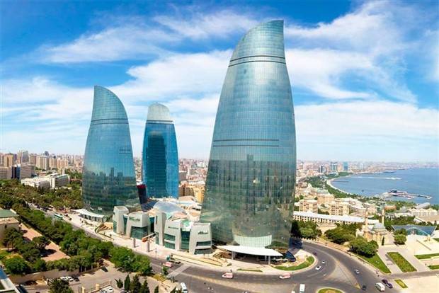 Impressive Flame Towers of Baku (29 photos)
