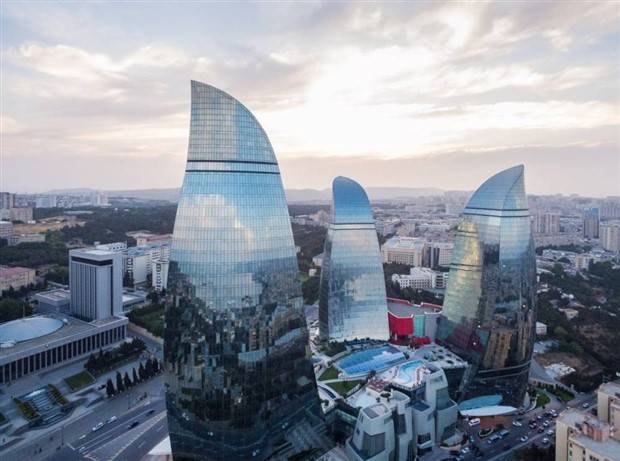 Impressive Flame Towers of Baku (29 photos)
