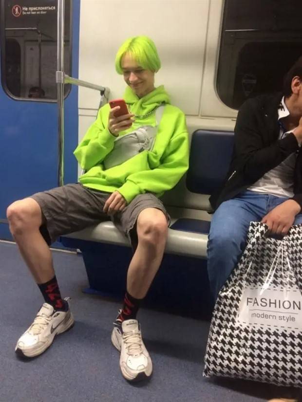 crazy russian subway fashion 12 Weird Russian Subway Fashion #192 (29 photos)