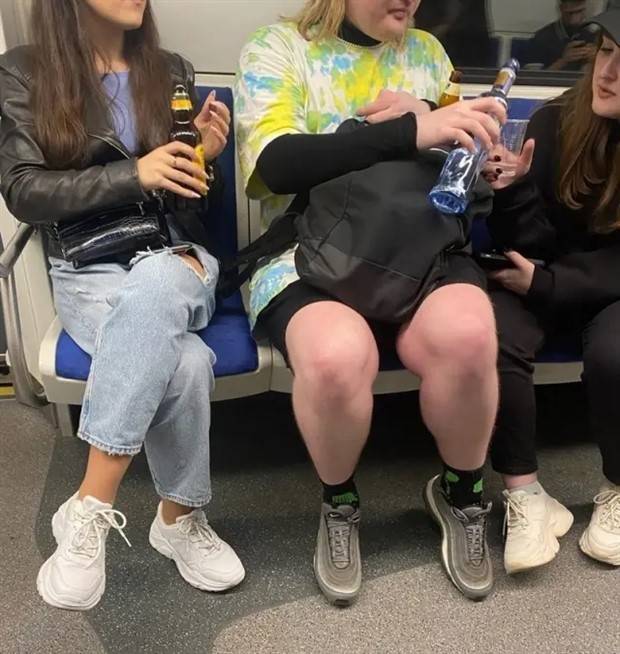 crazy russian subway fashion 2 Weird Russian Subway Fashion #192 (29 photos)