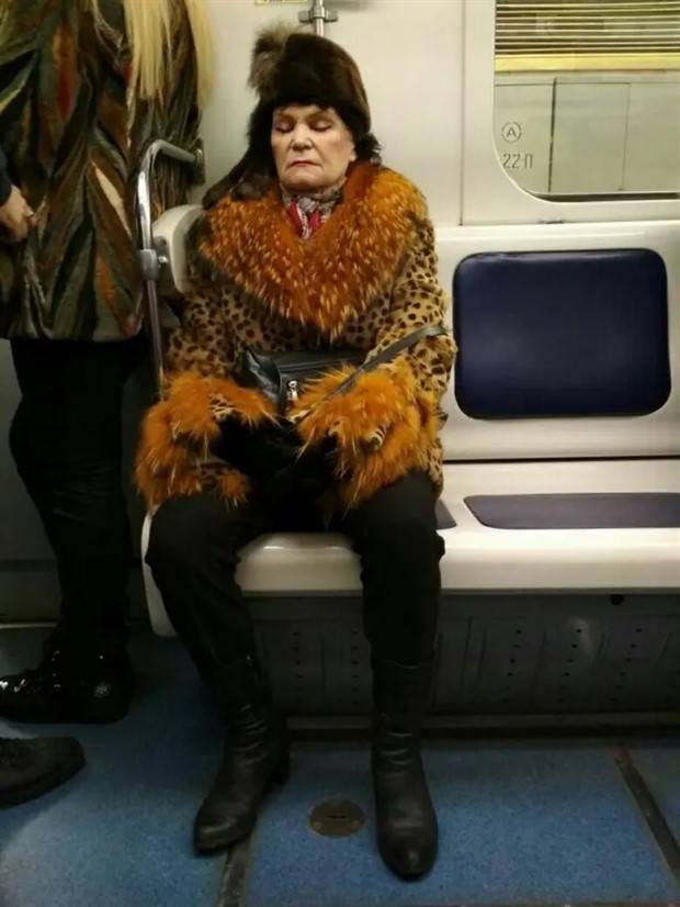 crazy russian subway fashion 20 Weird Russian Subway Fashion #192 (29 photos)