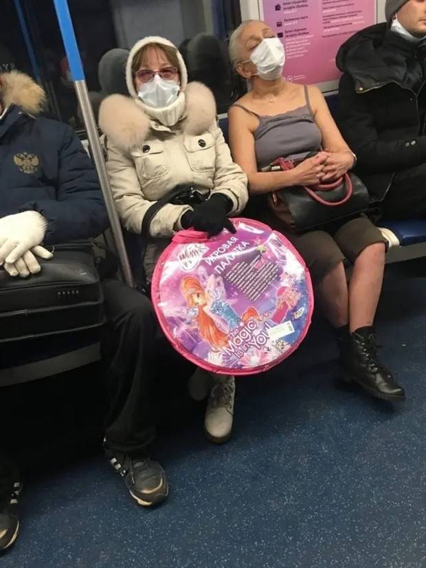 crazy russian subway fashion 28 Weird Russian Subway Fashion #192 (29 photos)