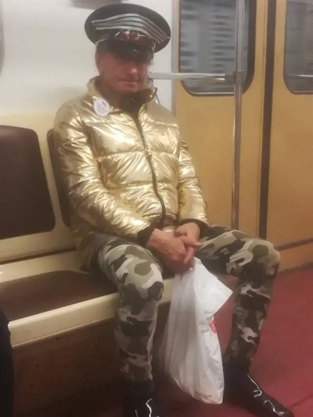 crazy russian subway fashion 8 Weird Russian Subway Fashion #192 (29 photos)