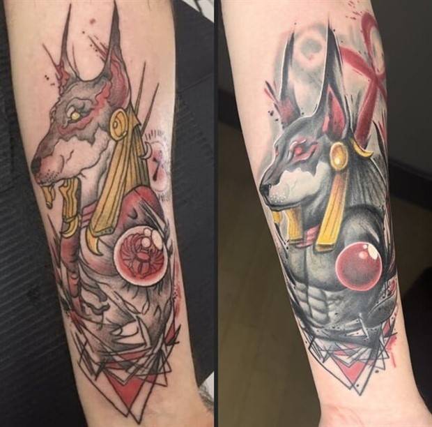 Reviving Ink: Enhancing Outdated Tattoos (32 photos)