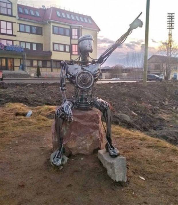 Russia Lives by Its Own Rules #16 (34 photos)