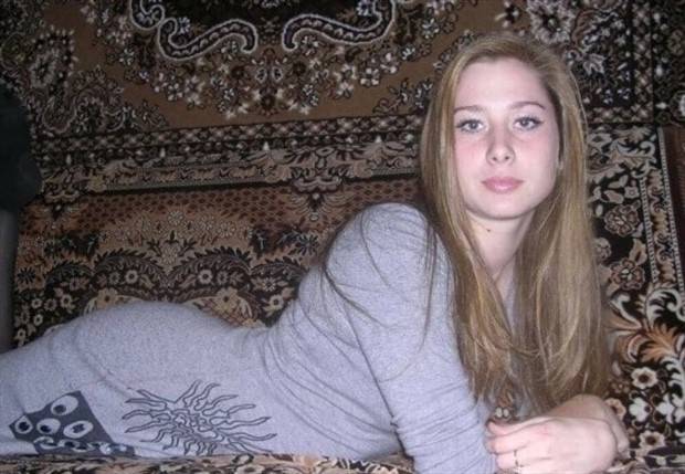 Russian Girls Love Carpets #1 (28 photos)