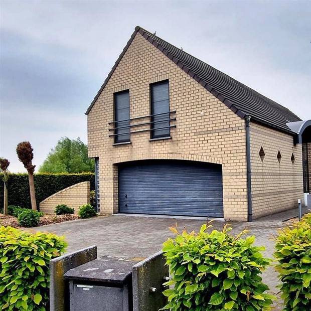 Ridiculously Strange Belgian Houses #6 (30 photos)