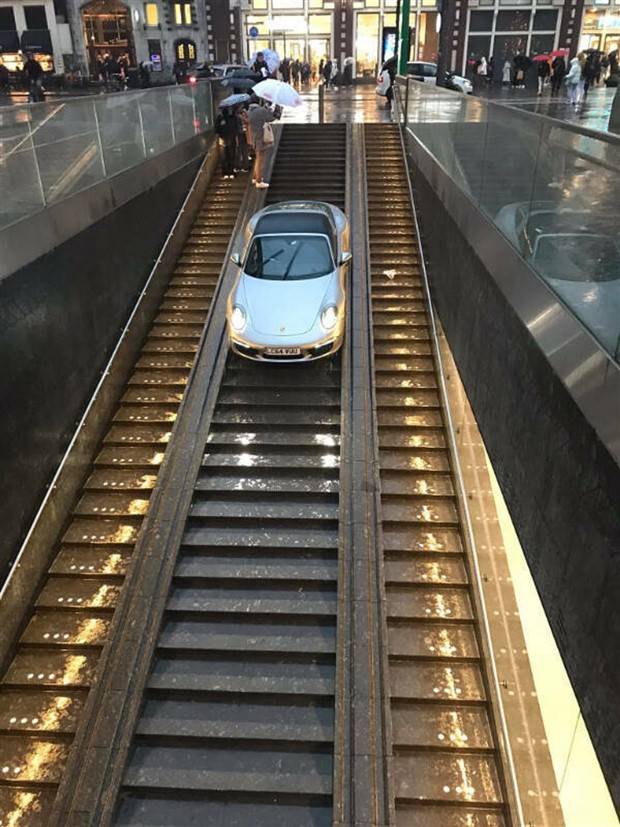 Welcome to the Weird Side of the Internet #188 (34 photos)