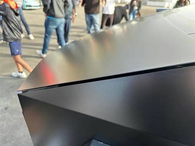 Tesla Cybertrucks Finishing Work is Not Impressive (9 photos)