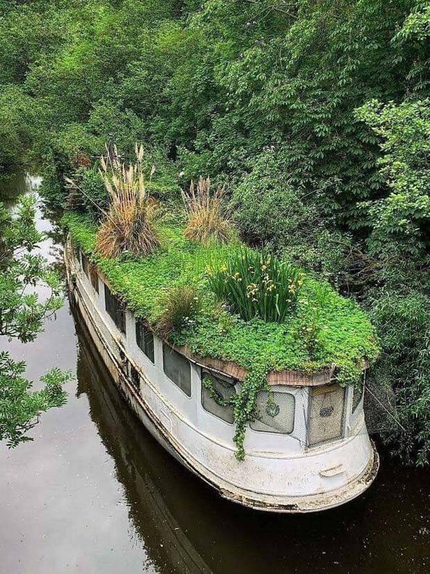 The Beauty of Abandoned Places #20 (30 photos)