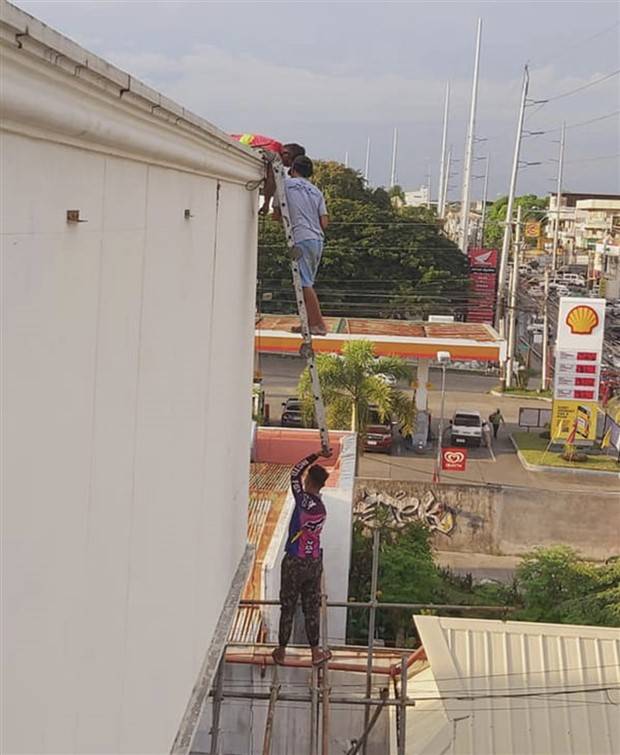 Ridiculous Safety Fails #14 (29 photos)
