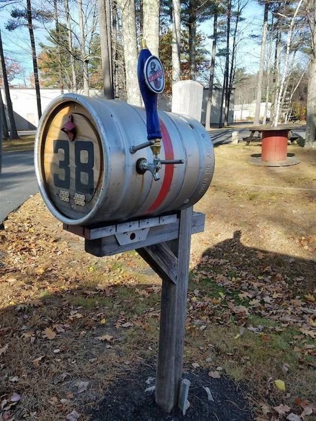 Intriguing Mailboxes: Creative and Hilarious (28 photos)