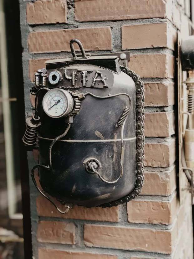 Intriguing Mailboxes: Creative and Hilarious (28 photos)