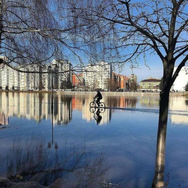 Russia Lives by Its Own Rules #17 (32 photos)