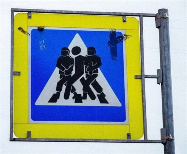 Russia Lives by Its Own Rules #17 (32 photos)