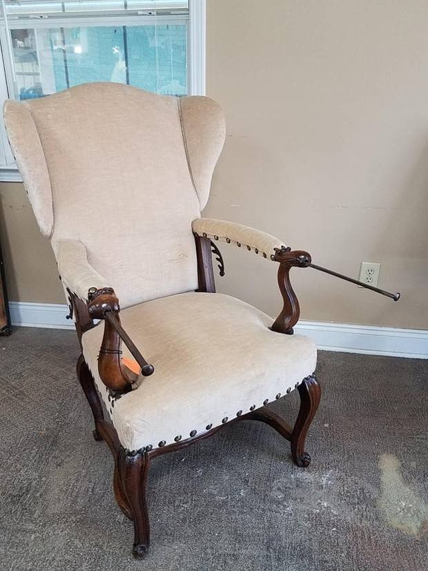 Can This Furniture Even Be Used? (36 photos)