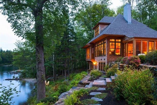 Captivating Homes Infused with Atmosphere (30 photos)