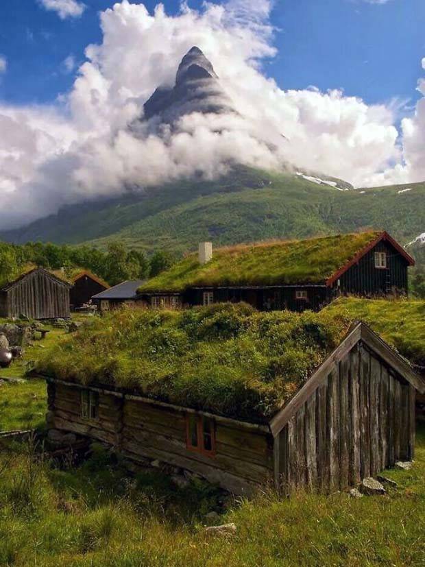 Captivating Homes Infused with Atmosphere (30 photos)