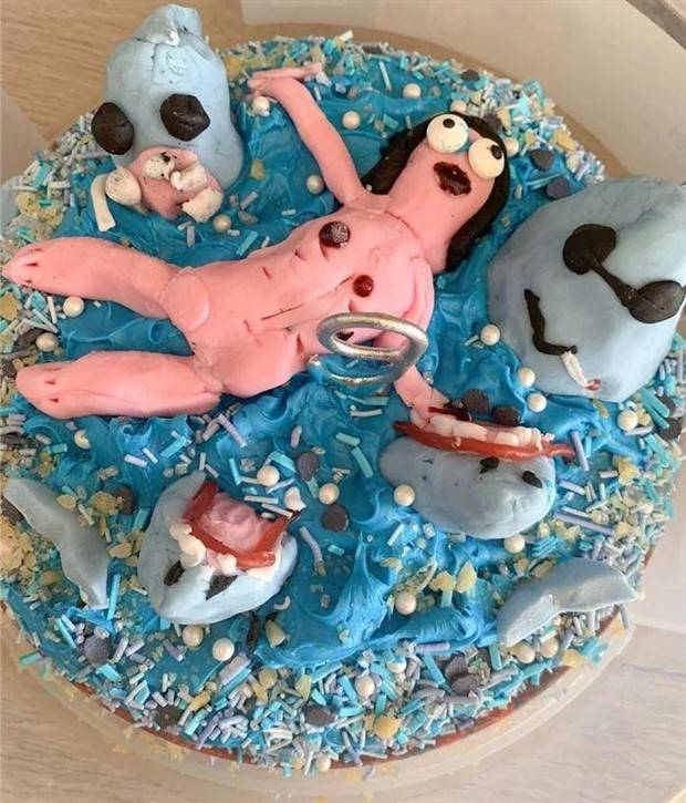 24 Cake Fails to Crack You Up (24 photos)