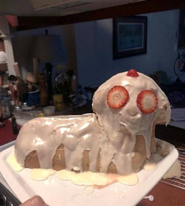 24 Cake Fails to Crack You Up (24 photos)