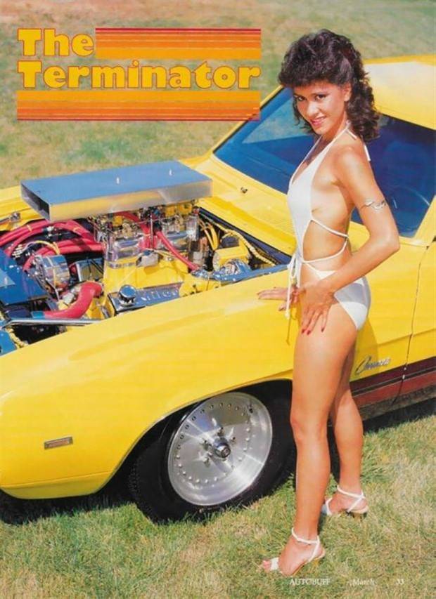 cars girls 1980s 17 Girls and Cool Cars from the 1980s (21 photos)