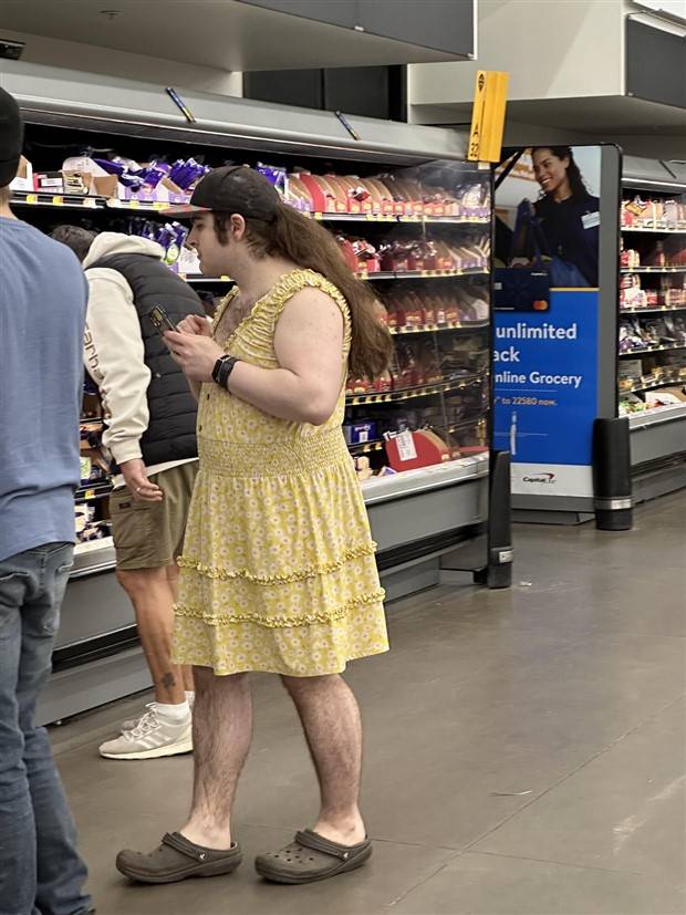 crazy walmart moments 17 Welcome to Walmart #32 (30 photos)
