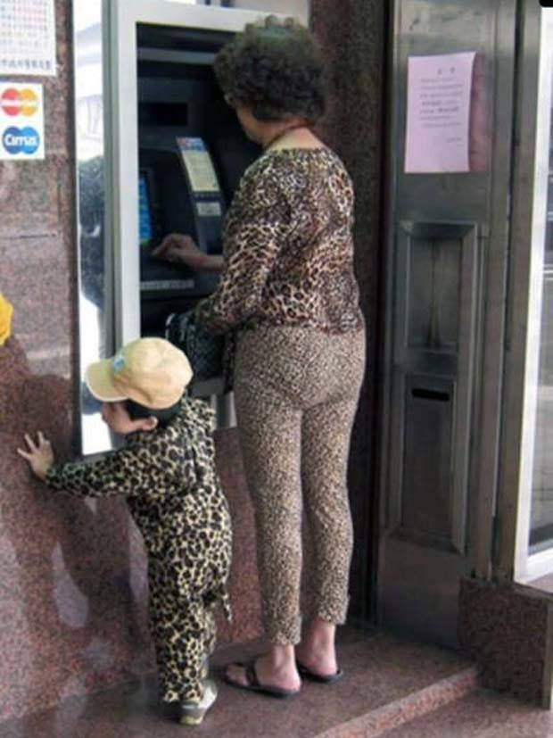 Eccentric Occurrences at ATMs (35 photos)