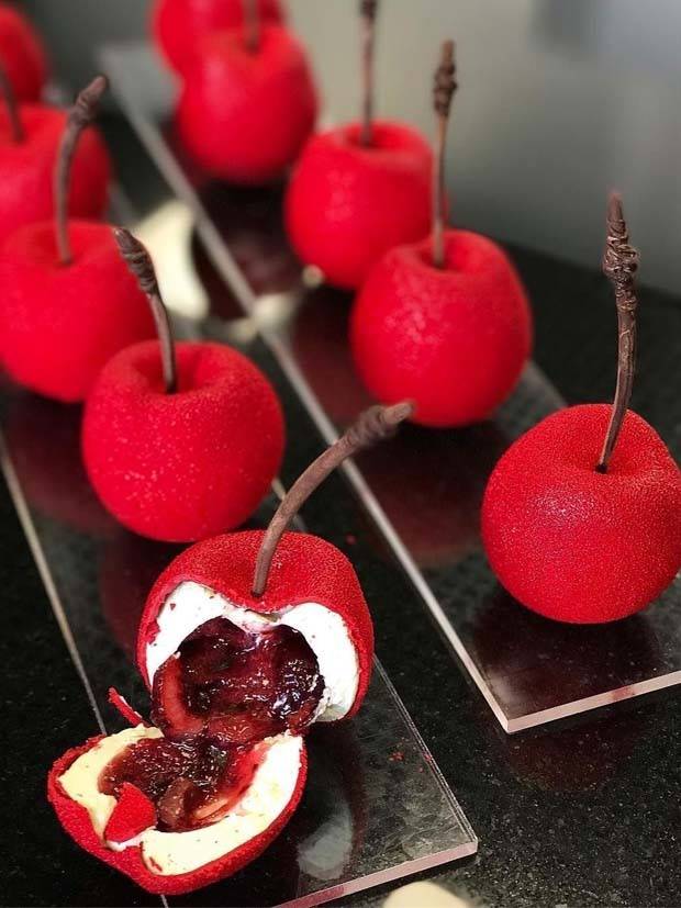 Edible Elegance: Captivating Creative Cakes (30 photos)