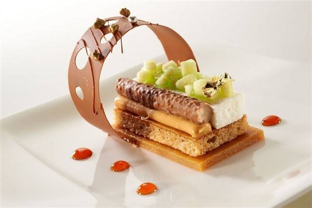 Edible Elegance: Captivating Creative Cakes (30 photos)