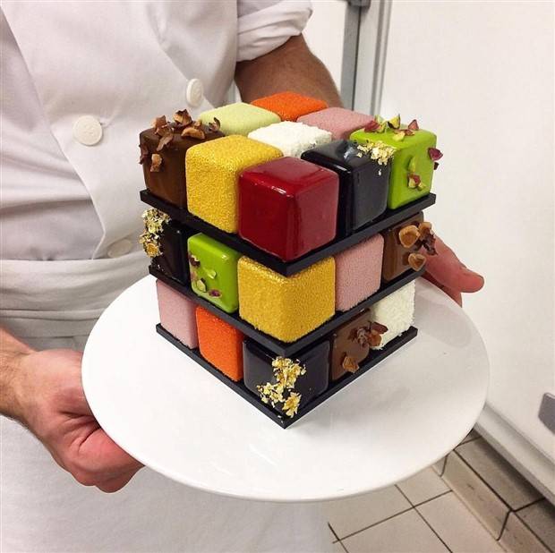 Edible Elegance: Captivating Creative Cakes (30 photos)