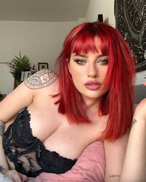 Redhead Beauties #35 (31 photos)