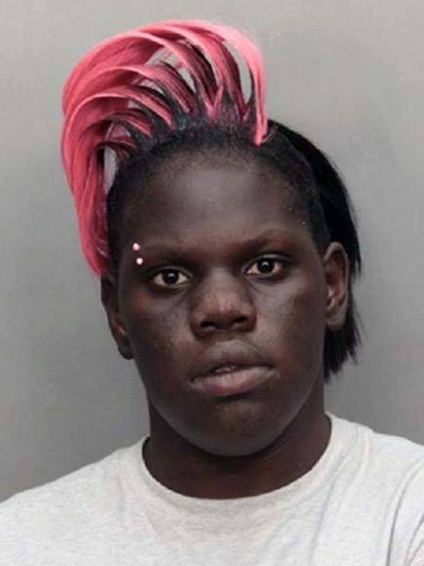 odd haircuts 11 Strange Haircuts that Cannot Go Unnoticed #23 (28 photos)