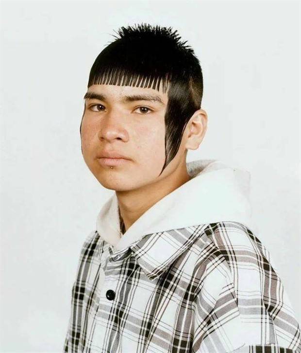 odd haircuts 16 Strange Haircuts that Cannot Go Unnoticed #23 (28 photos)