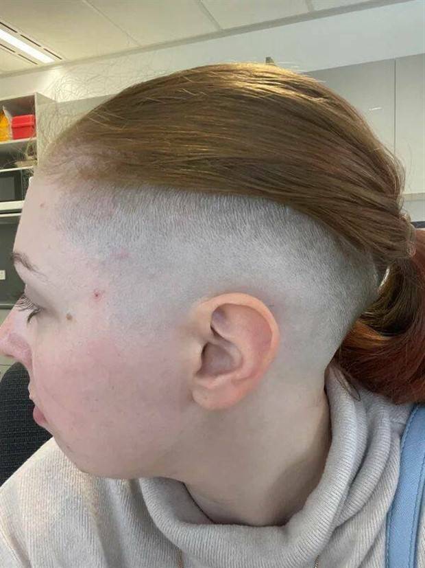 odd haircuts 22 Strange Haircuts that Cannot Go Unnoticed #23 (28 photos)