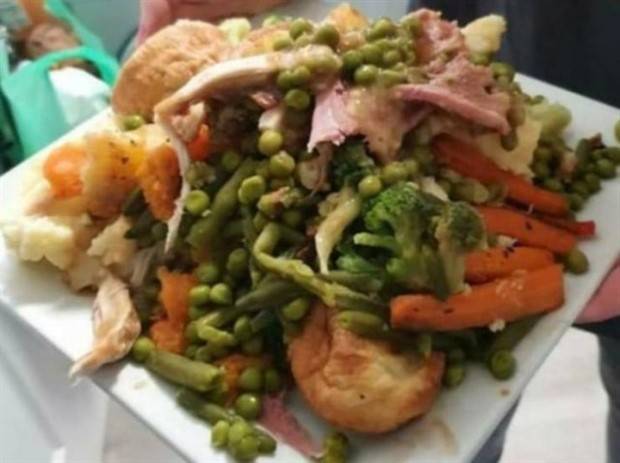 strange plates 21 Repulsive Plates That Defy Taste (29 photos)