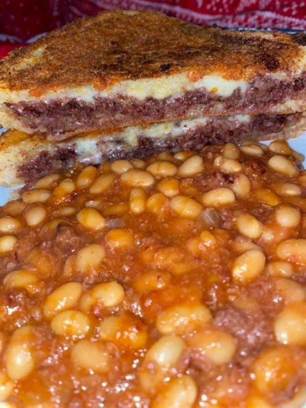 strange plates 27 Repulsive Plates That Defy Taste (29 photos)