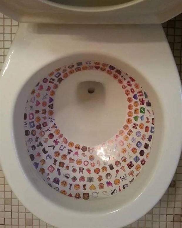 strange things 17 Strange Things Nobody Wants To Possess (25 photos)