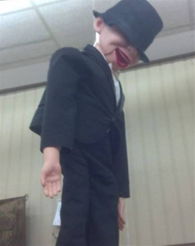 Strange Things Found in Thrift Stores #20 (27 photos)