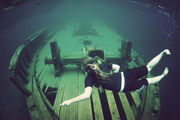 Captivating Scenes of Abandoned Ships (31 photos)